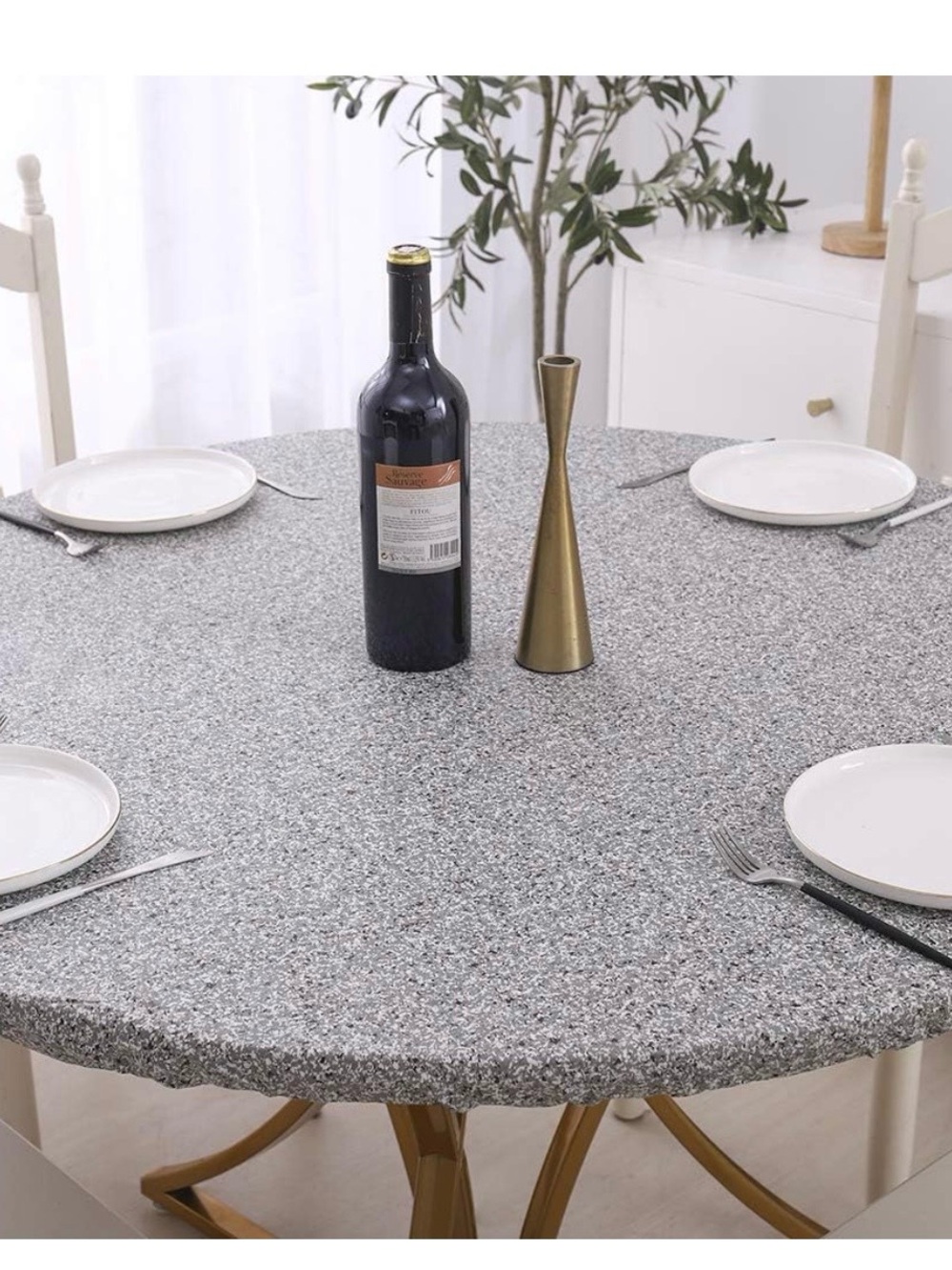 Round vinyl fitted tablecloth